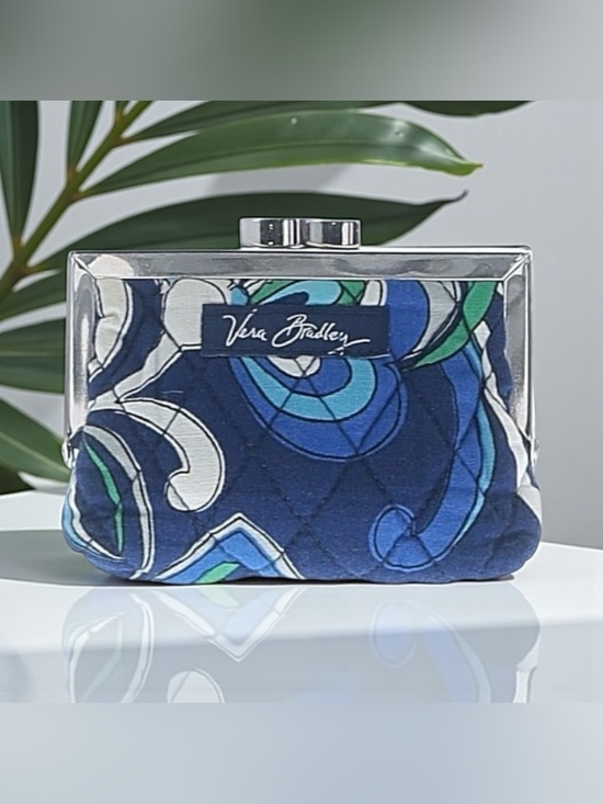 Vera Bradley Handbags - 💙💚VERA BRADLEY💙💚Mediterranean Blue Quilted Cotton Kiss-Lock Coin Purse/NWOT